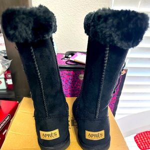 Girls Snow Boots  **BRAND NEW - NEVER WORN - WITH BOX** Size 13